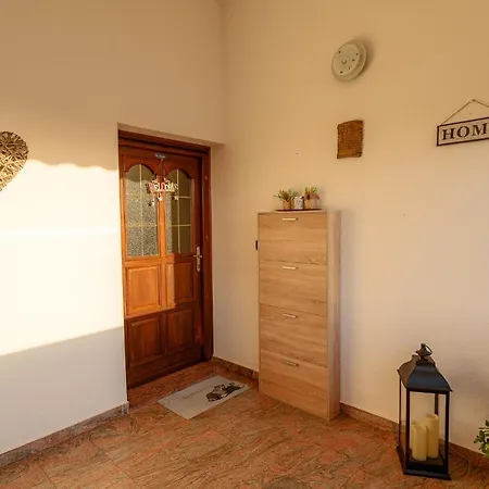Apartment Danijela Murine